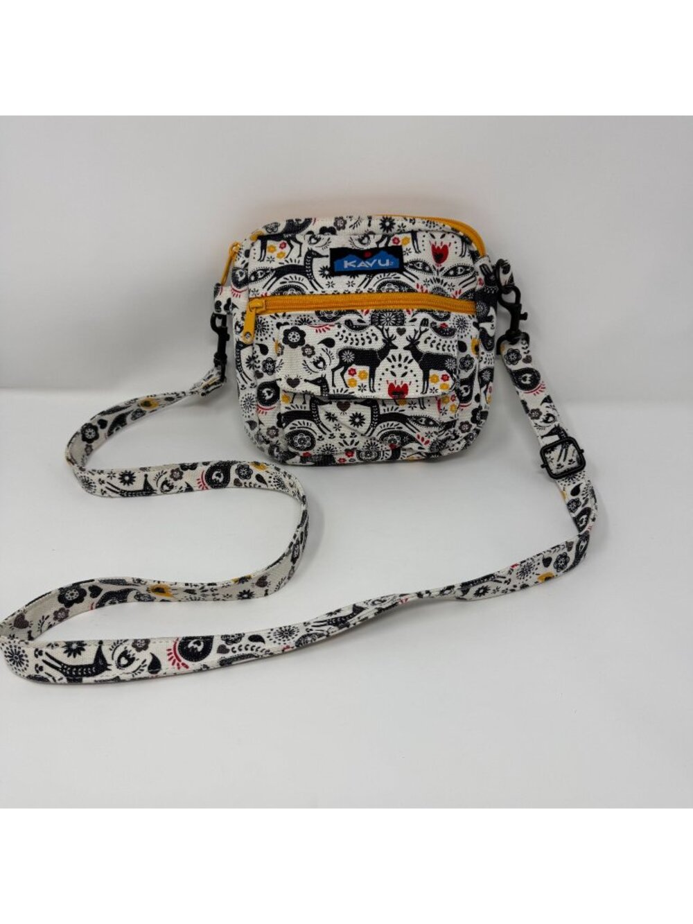 Kavu Folkprint Crossbody Bag Yellow Black Animal Purse Bum Bag Zipper